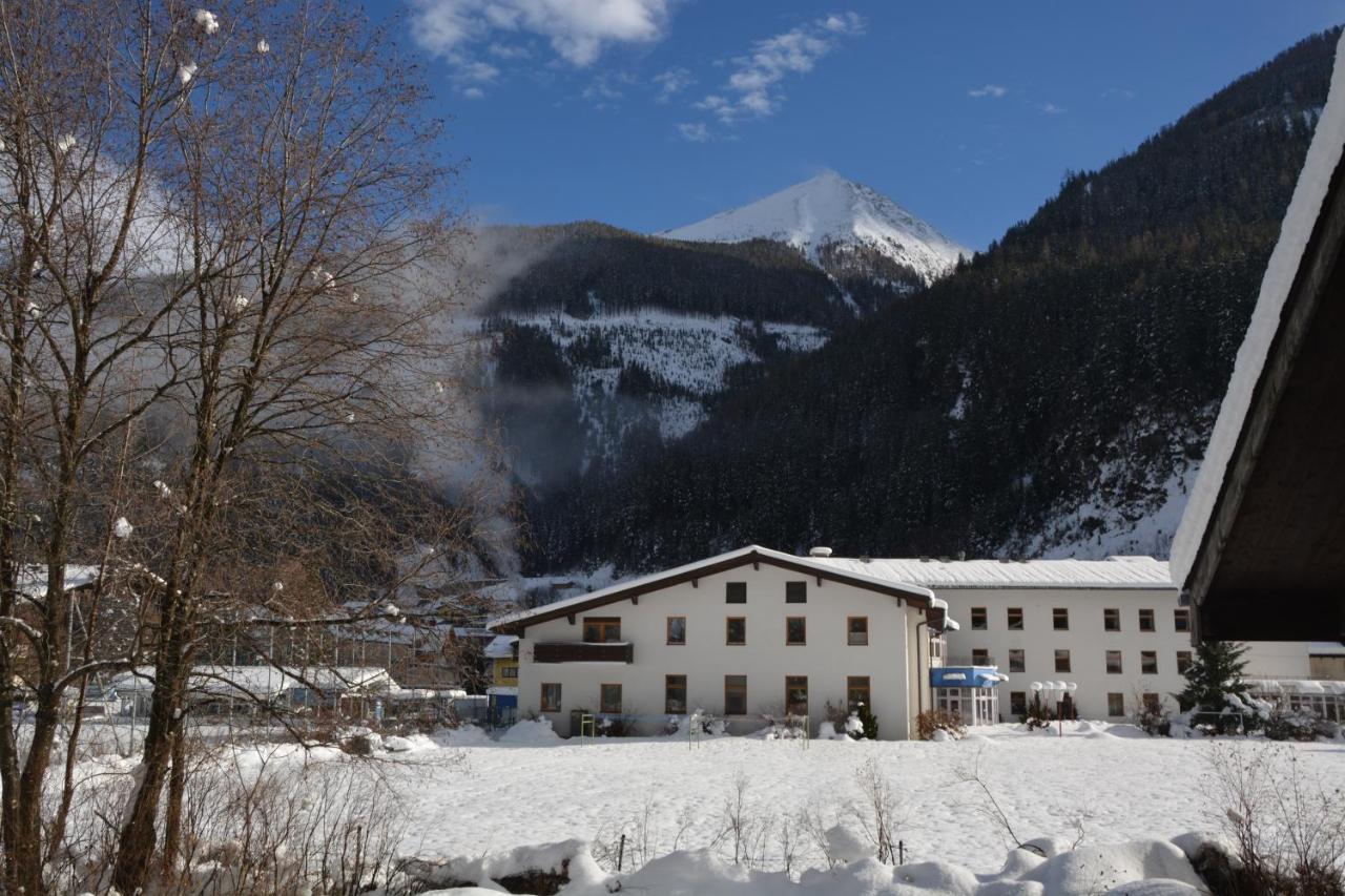 Jugendherberge Bad Gastein Exterior foto